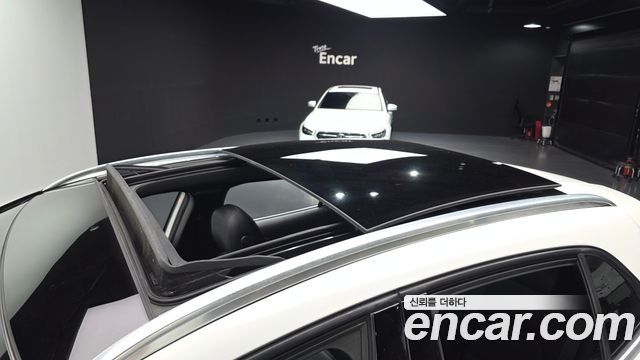 Mercedes-Benz GLA-Class GLA250 4MATIC