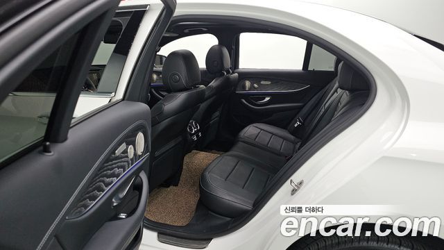 Mercedes-Benz E-Class E350 4MATIC Exclusive