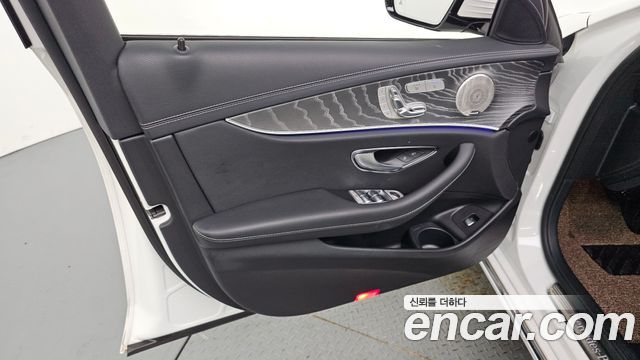 Mercedes-Benz E-Class E350 4MATIC Exclusive