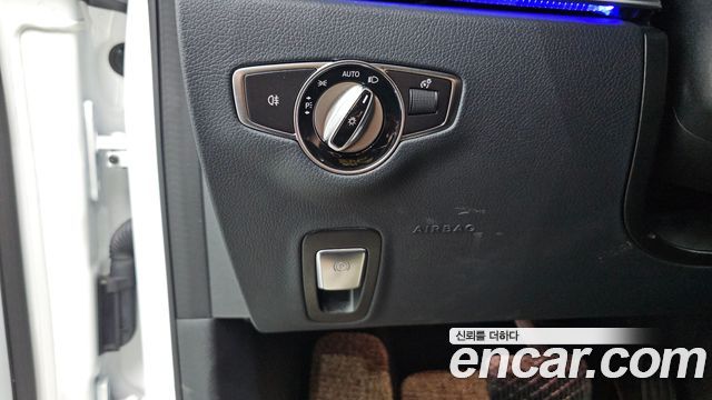 Mercedes-Benz E-Class E350 4MATIC Exclusive