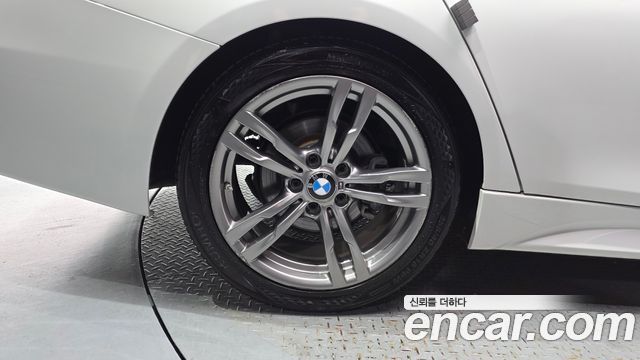 BMW 3-Series 320i M Sport
