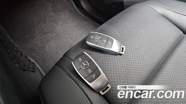 Mercedes-Benz GLE-Class GLE300d 4MATIC