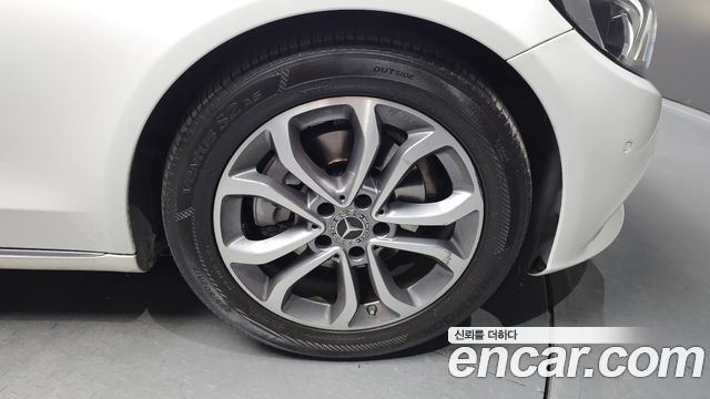 Mercedes-Benz C-Class C220 d Avantgarde