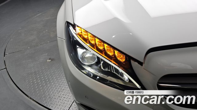 Mercedes-Benz C-Class C220 d Avantgarde