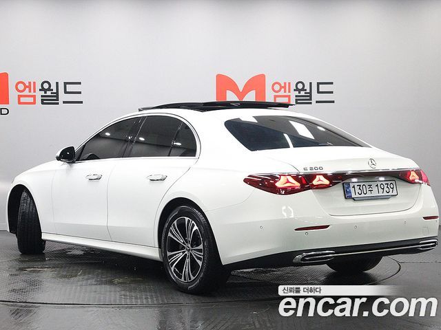 Mercedes-Benz E-Class E200 Avantgarde