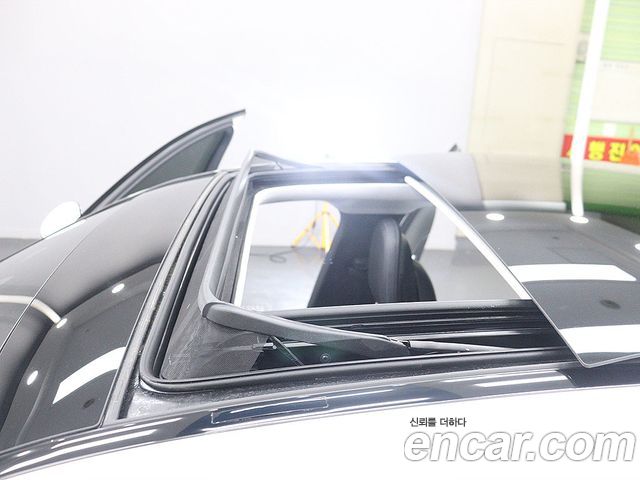Mercedes-Benz E-Class E200 Avantgarde