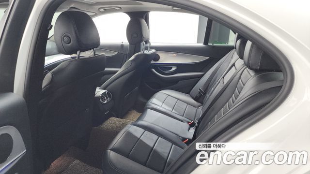 Mercedes-Benz E-Class E300 Avantgarde