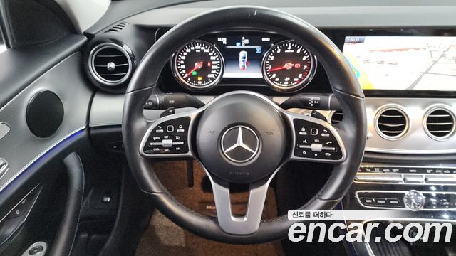 Mercedes-Benz E-Class E300 Avantgarde