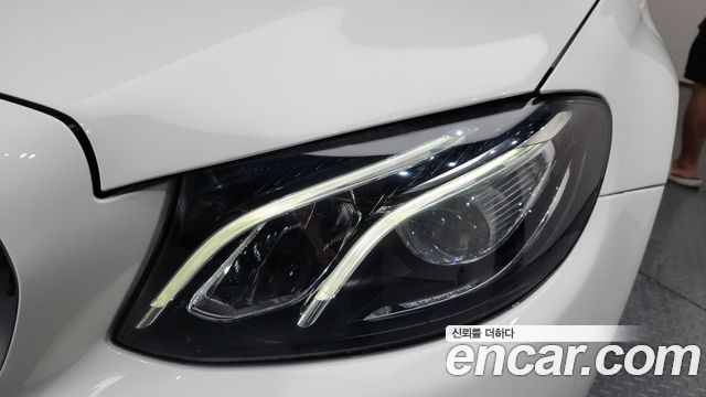 Mercedes-Benz E-Class E300 Avantgarde