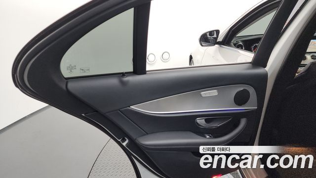 Mercedes-Benz E-Class E300 Avantgarde
