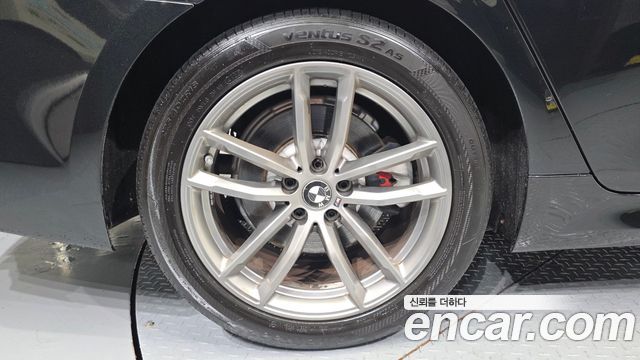 BMW 5-Series 520d M Sport Package Plus