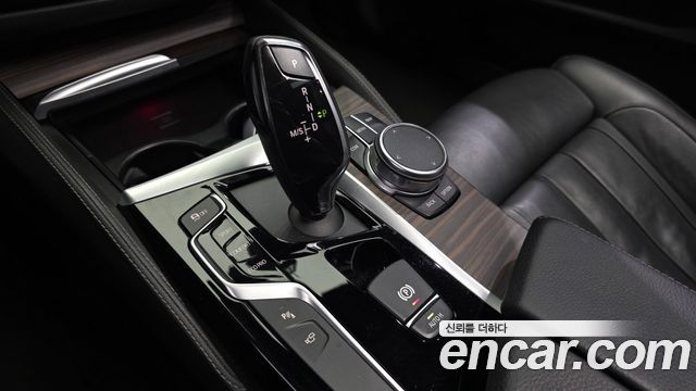 BMW 5-Series 520d M Sport Package Plus