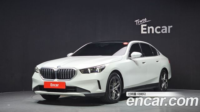 BMW 5-Series 520i