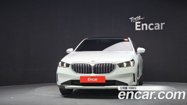 BMW 5-Series 520i
