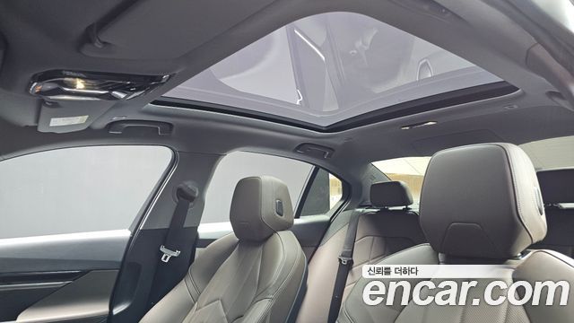 BMW 5-Series 520i