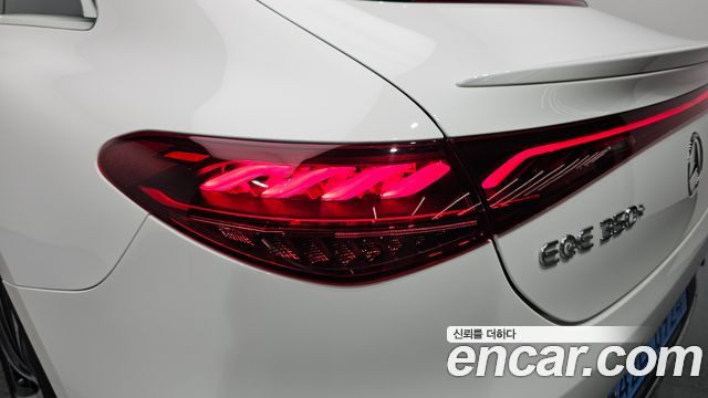 Mercedes-Benz EQE EQE350+