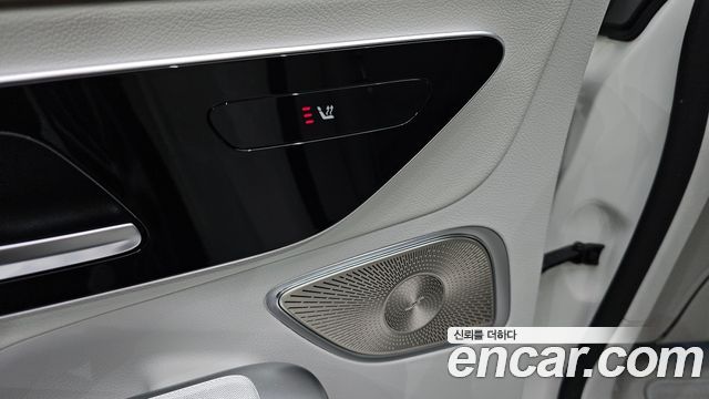 Mercedes-Benz EQE EQE350+