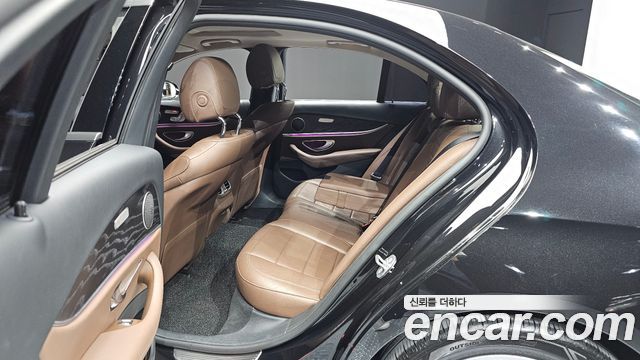 Mercedes-Benz E-Class E200 Avantgarde