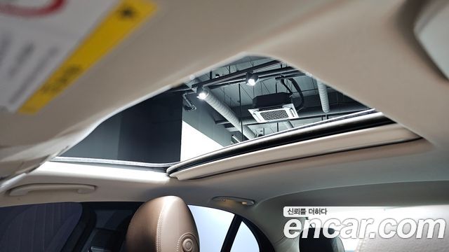 Mercedes-Benz E-Class E200 Avantgarde