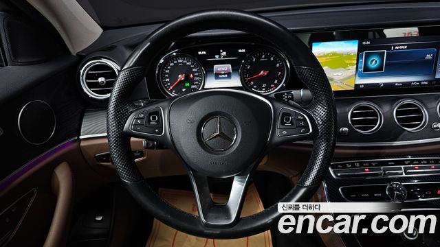 Mercedes-Benz E-Class E200 Avantgarde