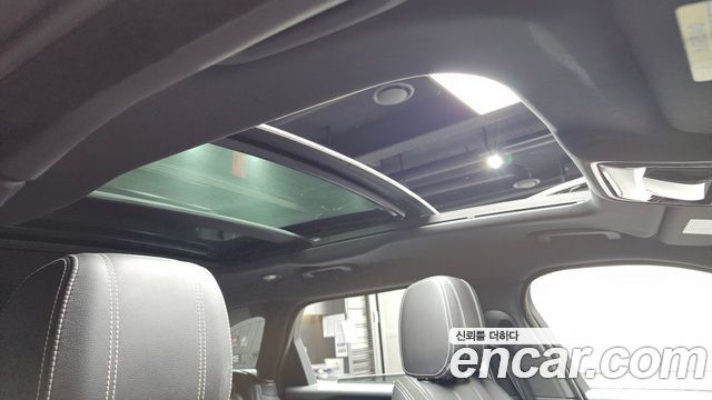 Land Rover Range Rover Velar 2.0 D240 R-Dynamic SE