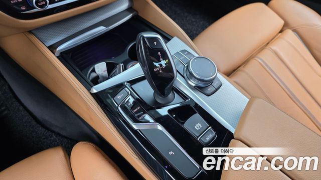 BMW 5-Series 530i xDrive M Sport Package