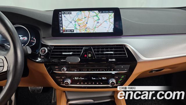 BMW 5-Series 530i xDrive M Sport Package
