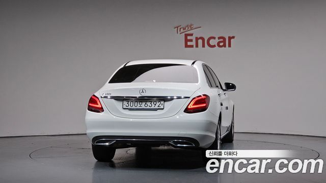 Mercedes-Benz C-Class C200