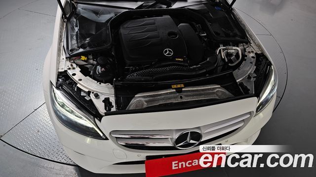 Mercedes-Benz C-Class C200