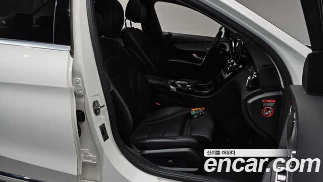 Mercedes-Benz C-Class C200