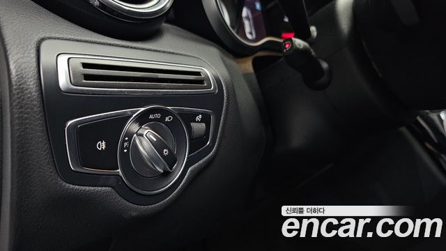 Mercedes-Benz C-Class C200