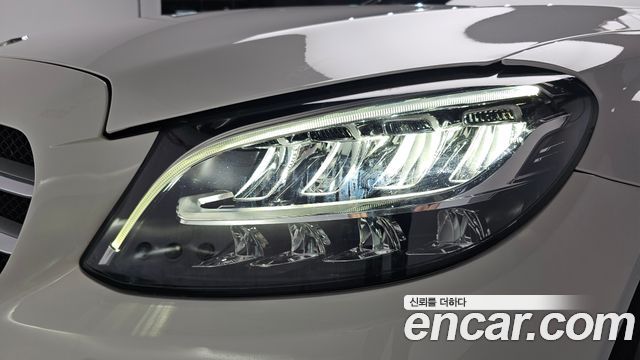 Mercedes-Benz C-Class C200