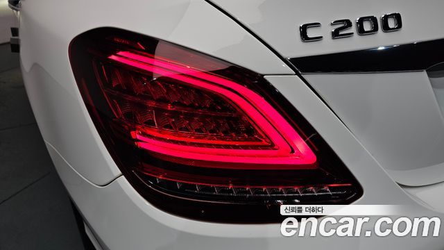 Mercedes-Benz C-Class C200
