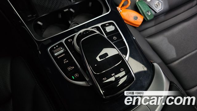 Mercedes-Benz C-Class C200