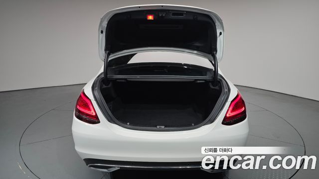 Mercedes-Benz C-Class C200
