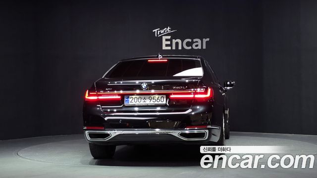 BMW 7-Series 740Li xDrive Design Pure Excellence