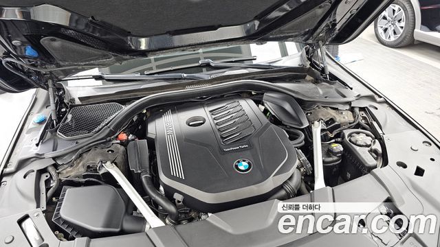 BMW 7-Series 740Li xDrive Design Pure Excellence
