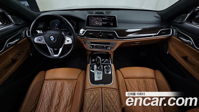 BMW 7-Series 740Li xDrive Design Pure Excellence