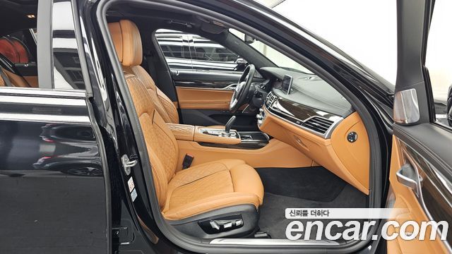 BMW 7-Series 740Li xDrive Design Pure Excellence