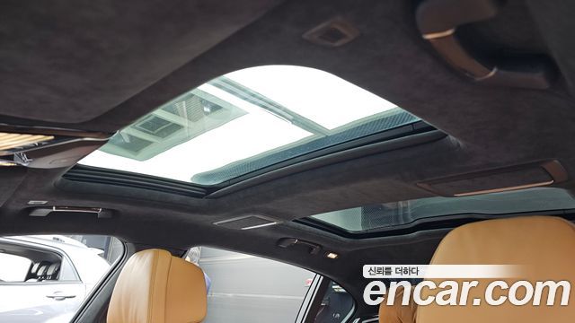 BMW 7-Series 740Li xDrive Design Pure Excellence