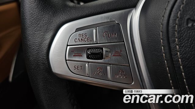 BMW 7-Series 740Li xDrive Design Pure Excellence