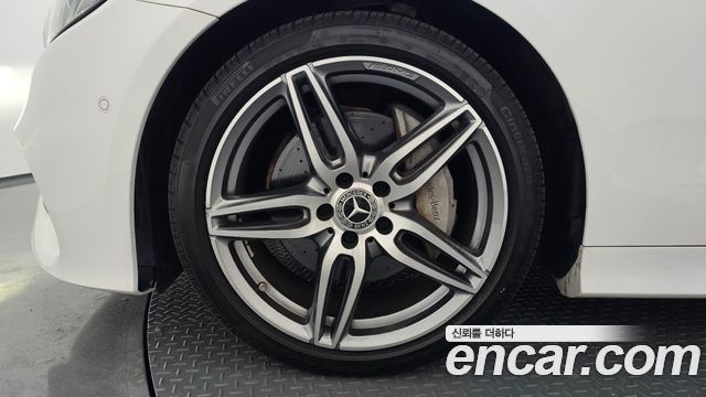 Mercedes-Benz E-Class E220d Cabriolet