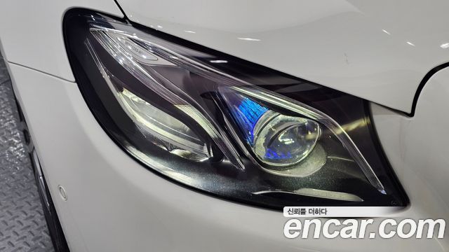 Mercedes-Benz E-Class E220d Cabriolet