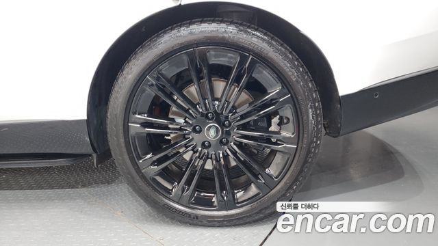 Land Rover Range Rover P530 Autobiography Long Wheel Base