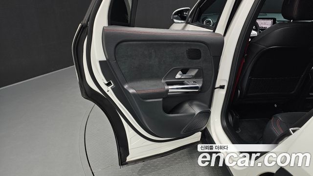 Mercedes-Benz GLA-Class GLA45 AMG 4MATIC+