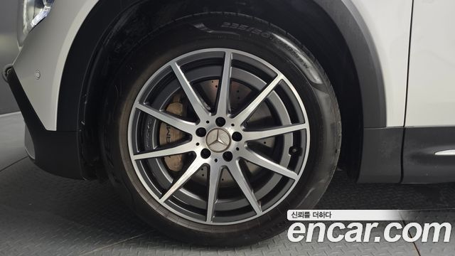 Mercedes-Benz GLB-Class AMG GLB35 4MATIC