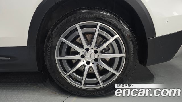 Mercedes-Benz GLB-Class AMG GLB35 4MATIC