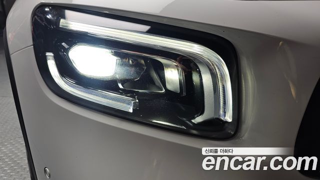Mercedes-Benz GLB-Class AMG GLB35 4MATIC