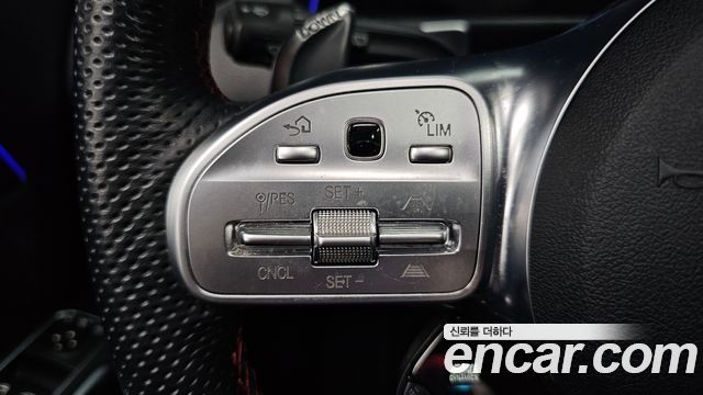 Mercedes-Benz GLB-Class AMG GLB35 4MATIC