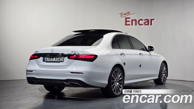 Mercedes-Benz E-Class E350 4MATIC AMG Line